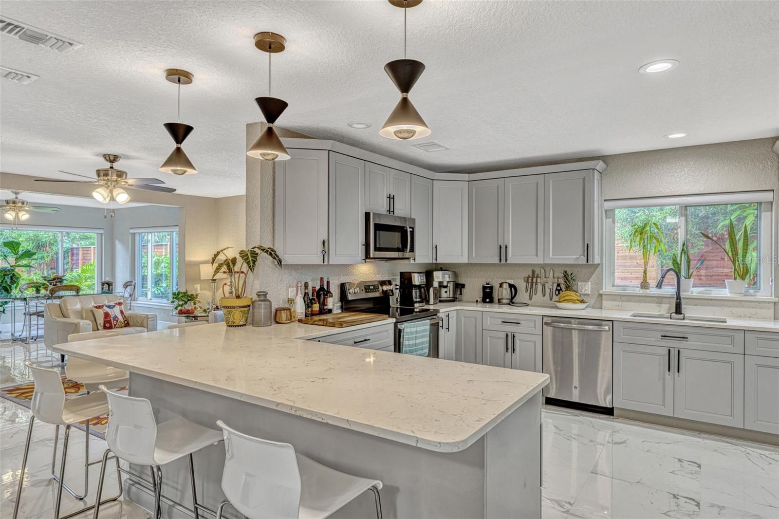 Image 12 of 50 For 502 Oak Lane