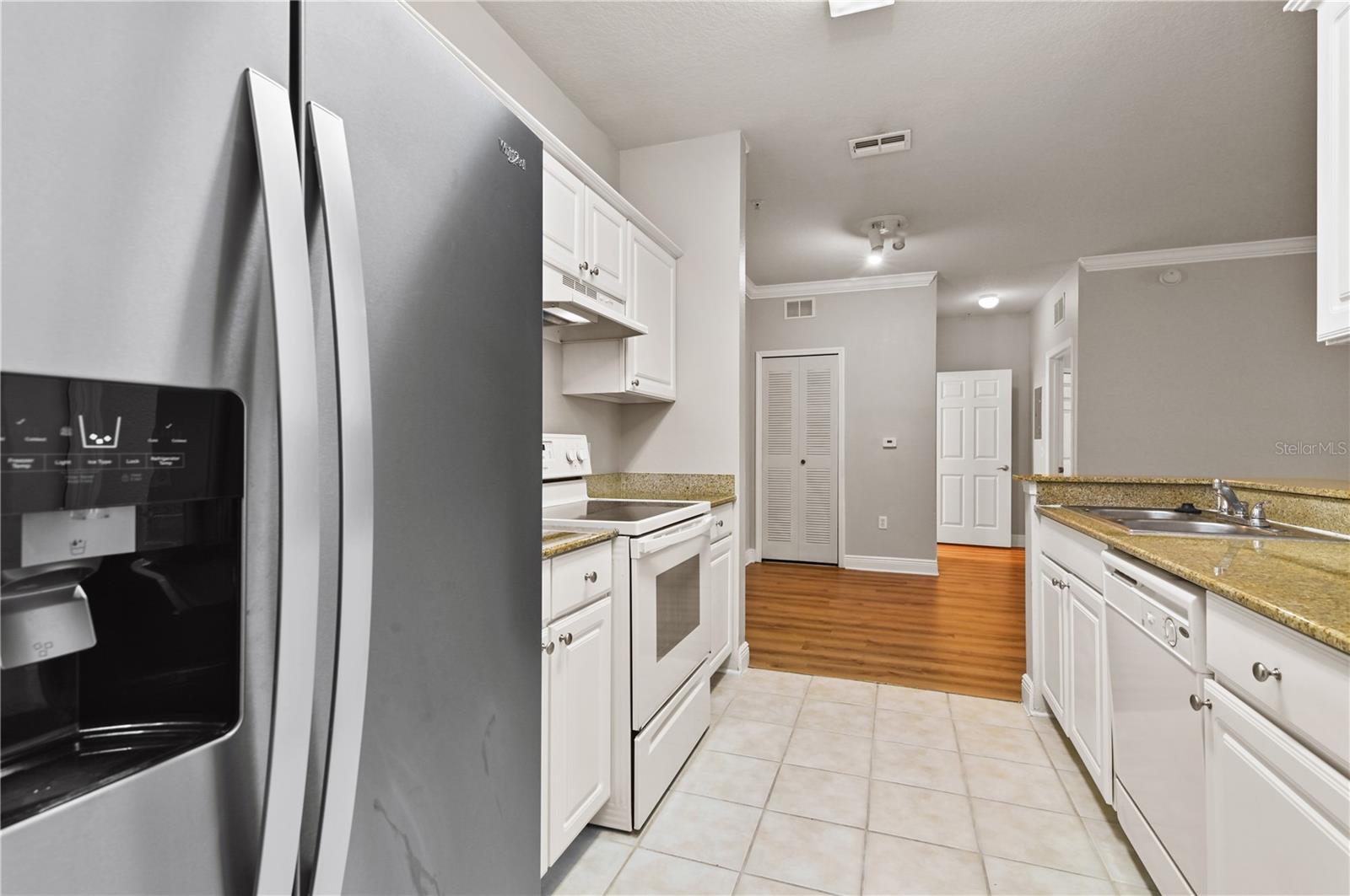 Image 12 of 21 For 130 Southern Pecan Circle 102