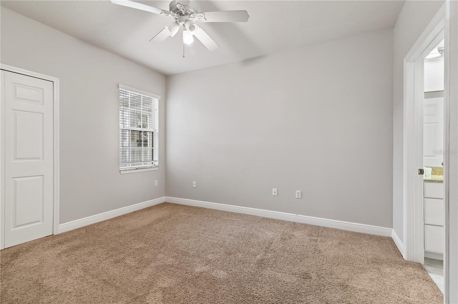 Image 13 of 21 For 130 Southern Pecan Circle 102