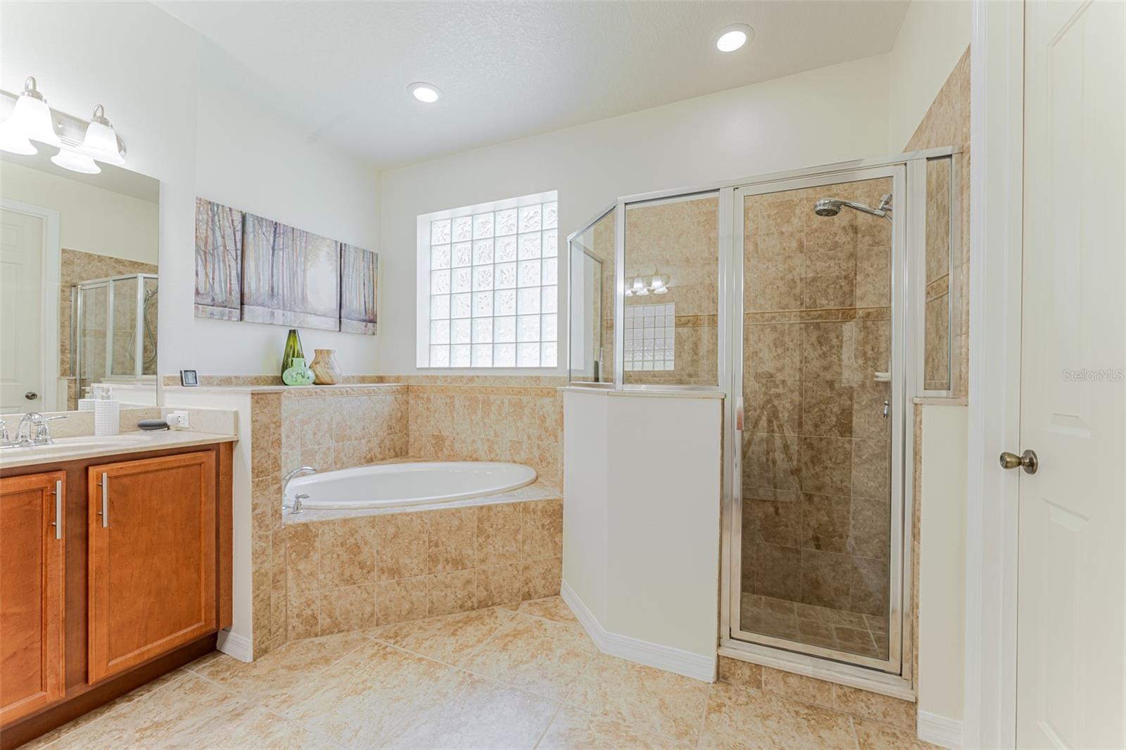 Image 22 of 45 For 1778 Waterside Oaks Drive