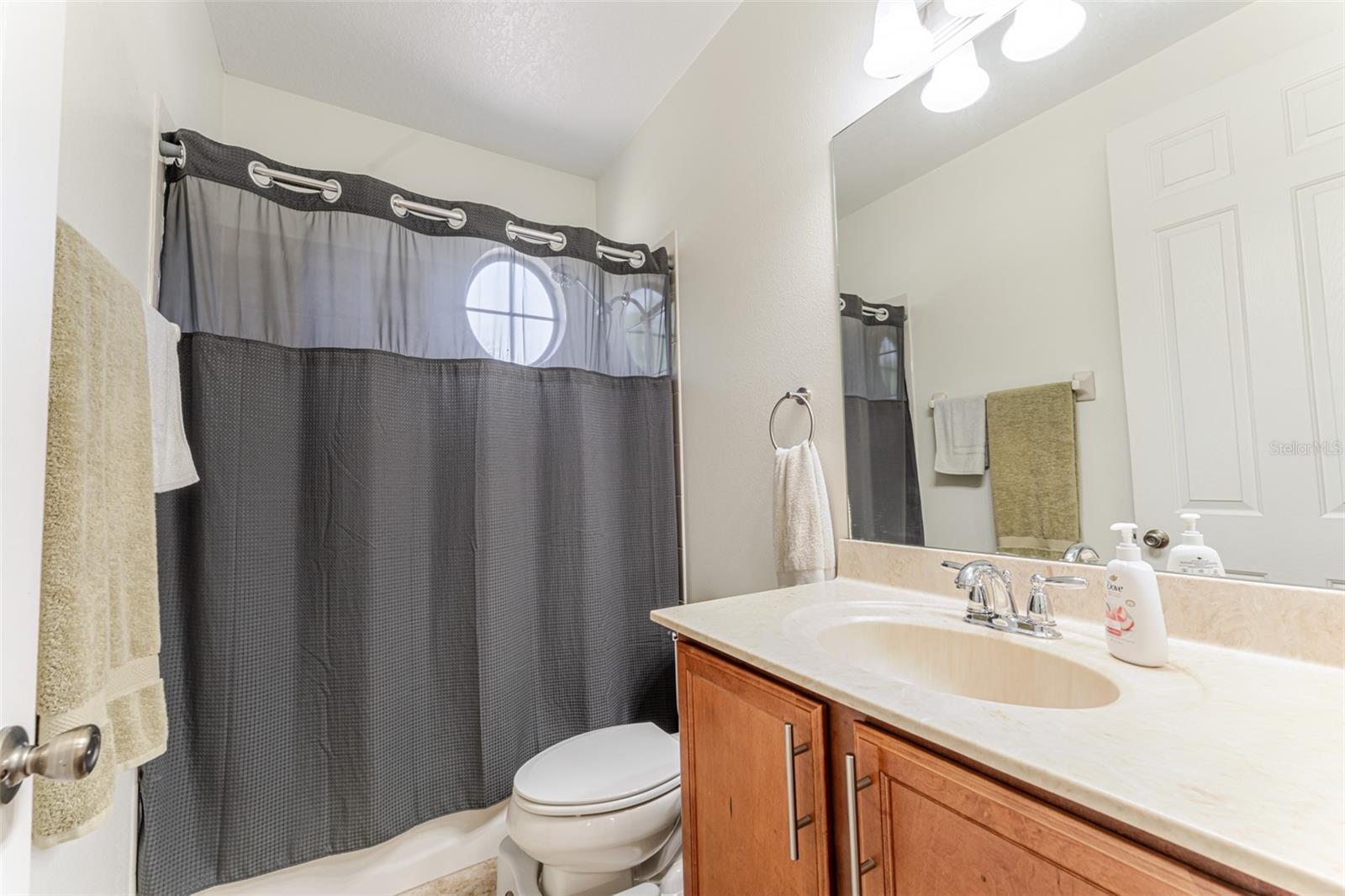 Image 35 of 45 For 1778 Waterside Oaks Drive