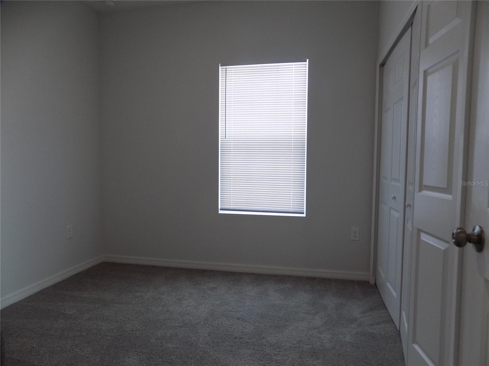 Image 13 of 20 For 646 Desmoines Court