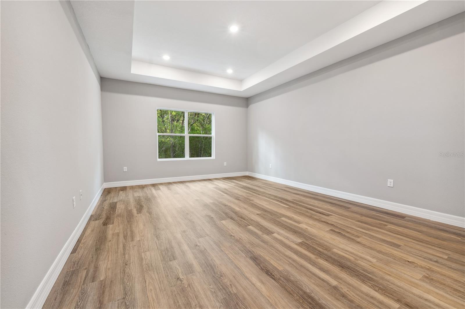 Image 10 of 35 For 4047 Findlay Street