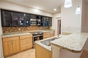 Image 4 of 24 For 252 Balfour Drive