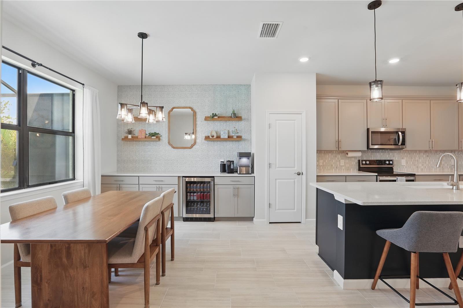 Image 10 of 65 For 16231 Pine Mist Drive
