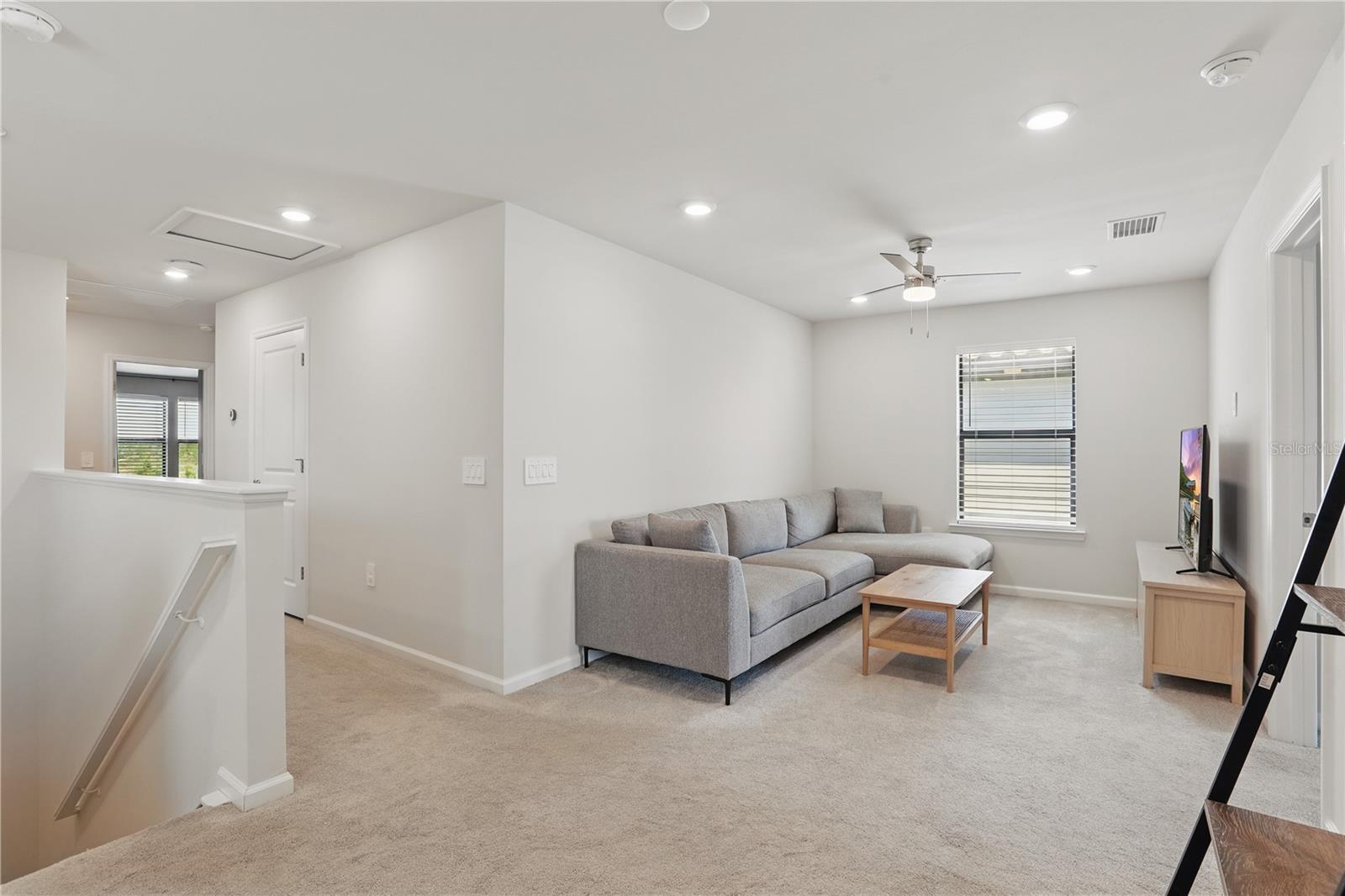 Image 18 of 65 For 16231 Pine Mist Drive