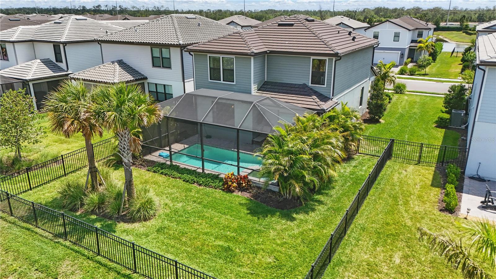 Image 38 of 65 For 16231 Pine Mist Drive