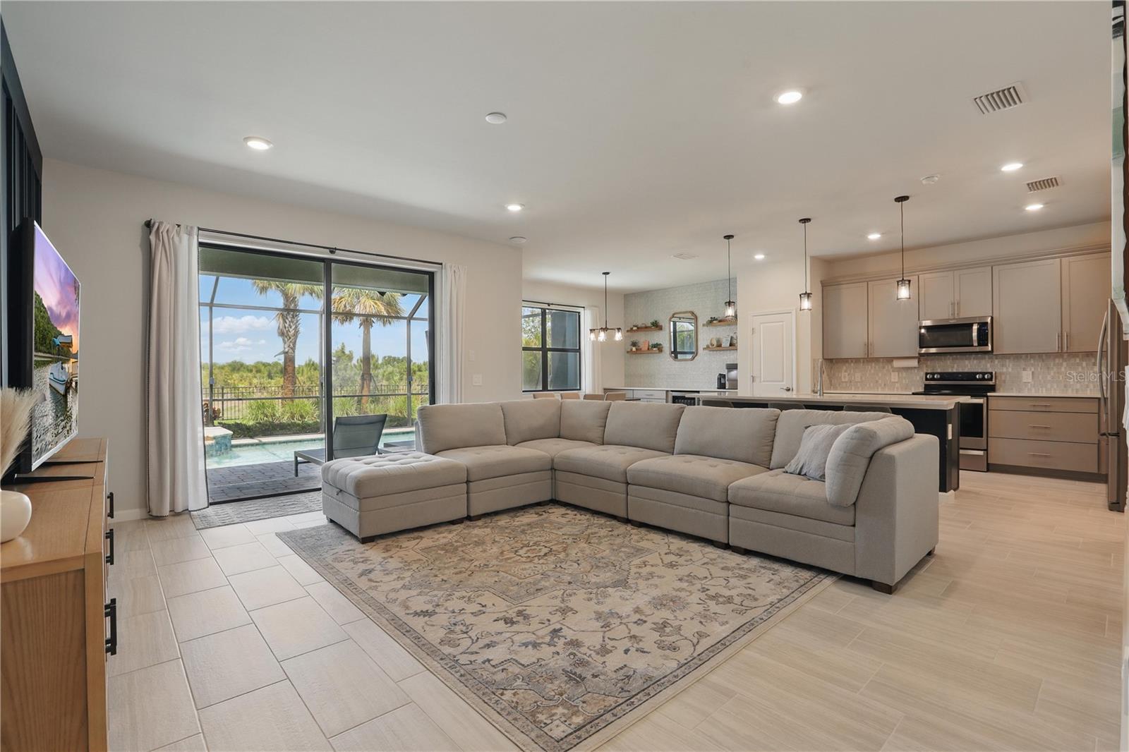 Image 5 of 65 For 16231 Pine Mist Drive