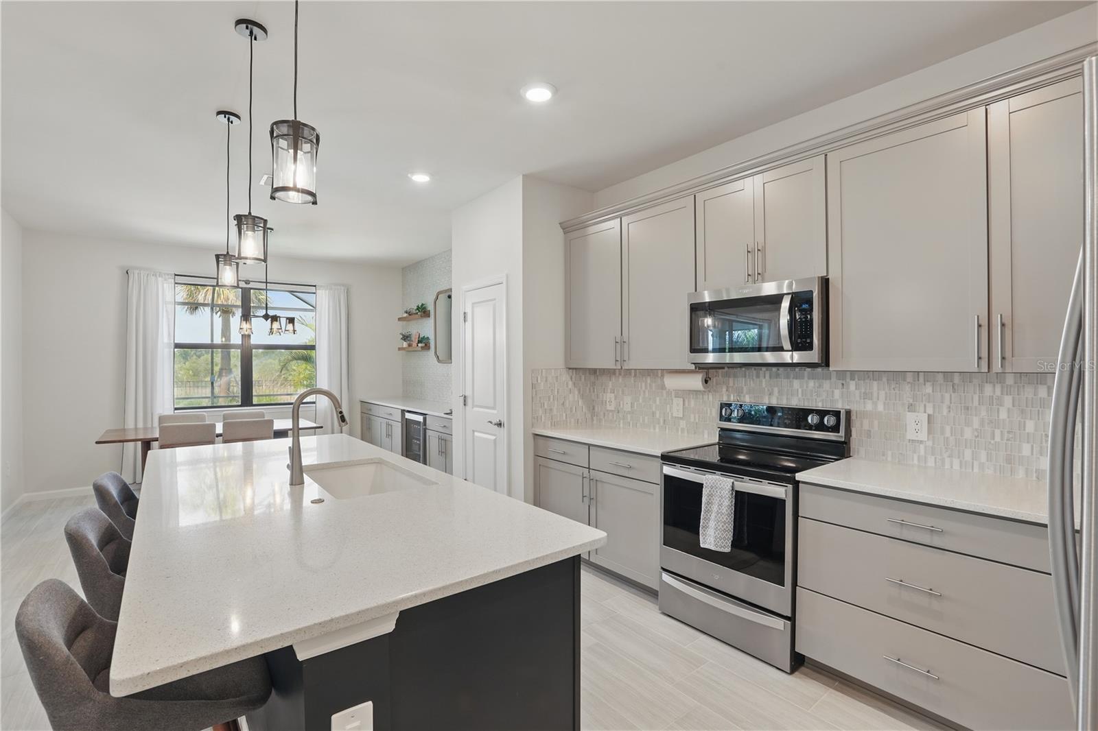 Image 9 of 65 For 16231 Pine Mist Drive