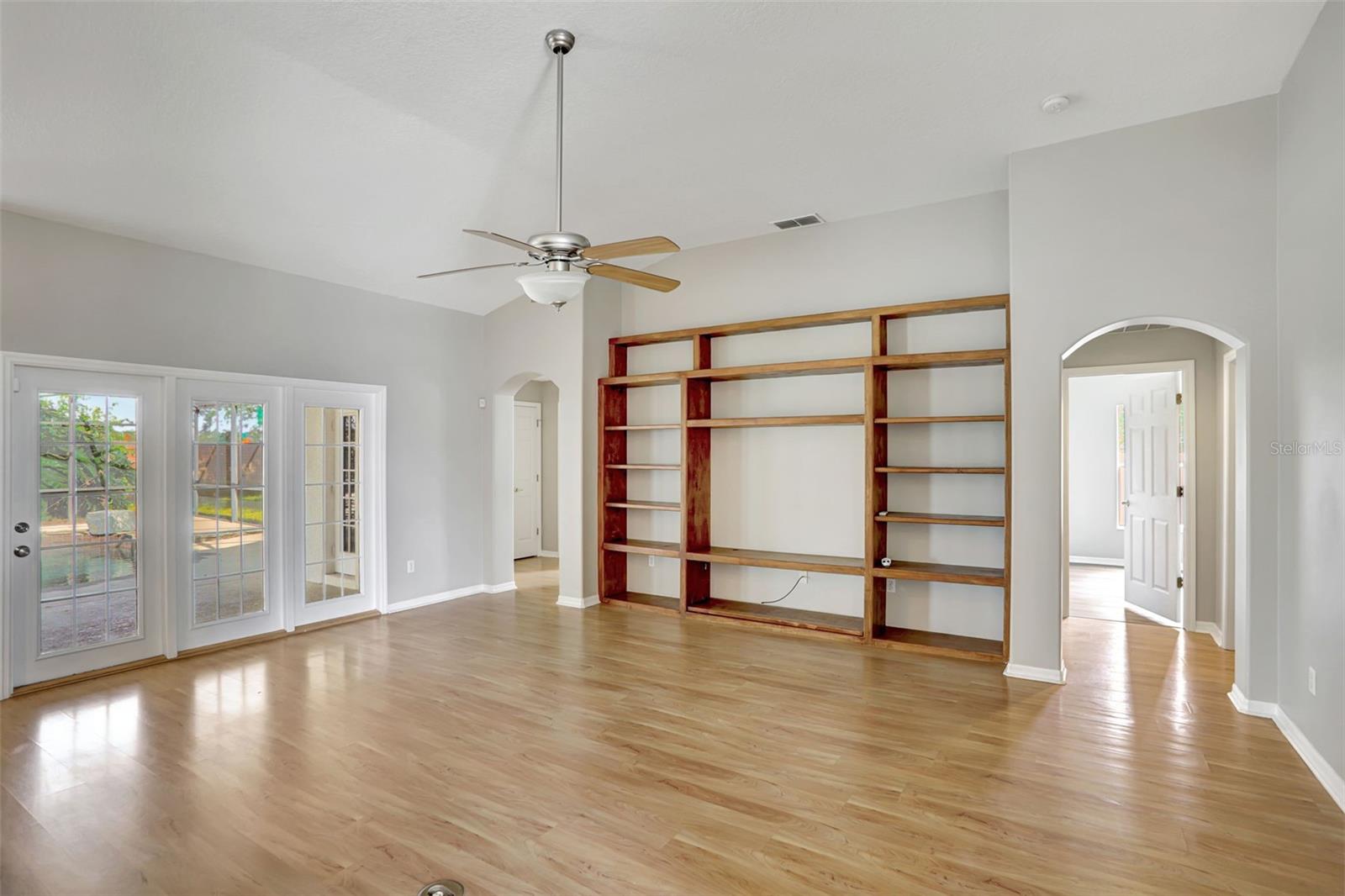 Image 18 of 50 For 2019 Wintermere Pointe Drive