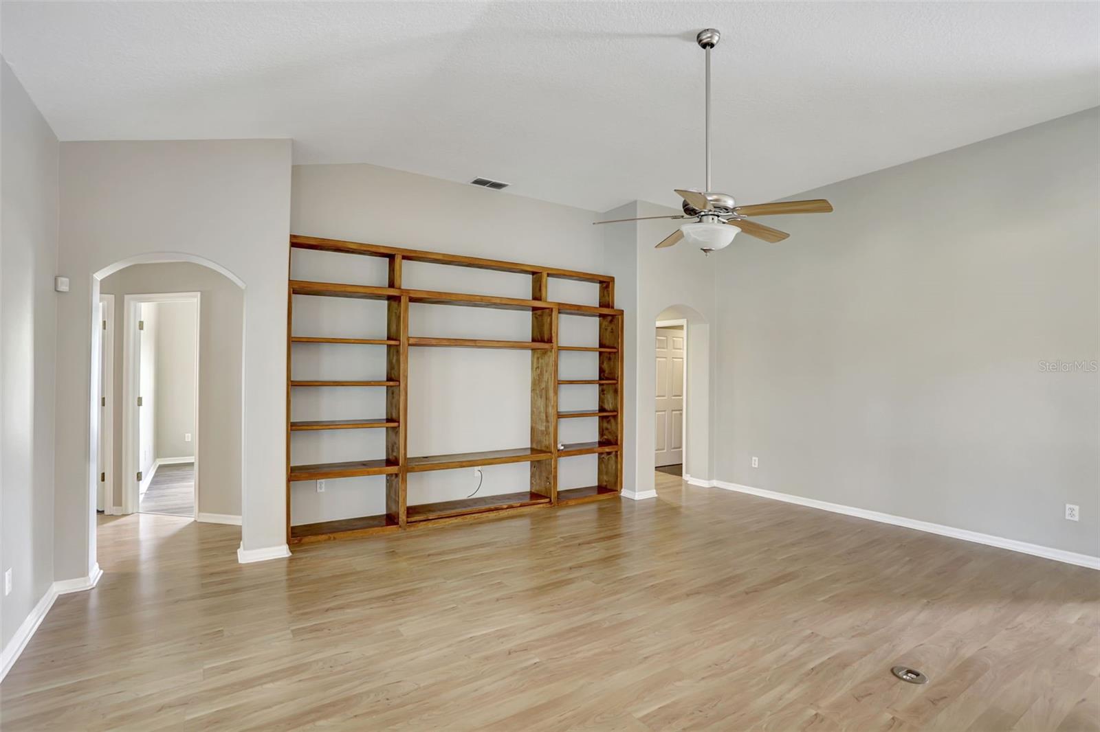 Image 19 of 50 For 2019 Wintermere Pointe Drive