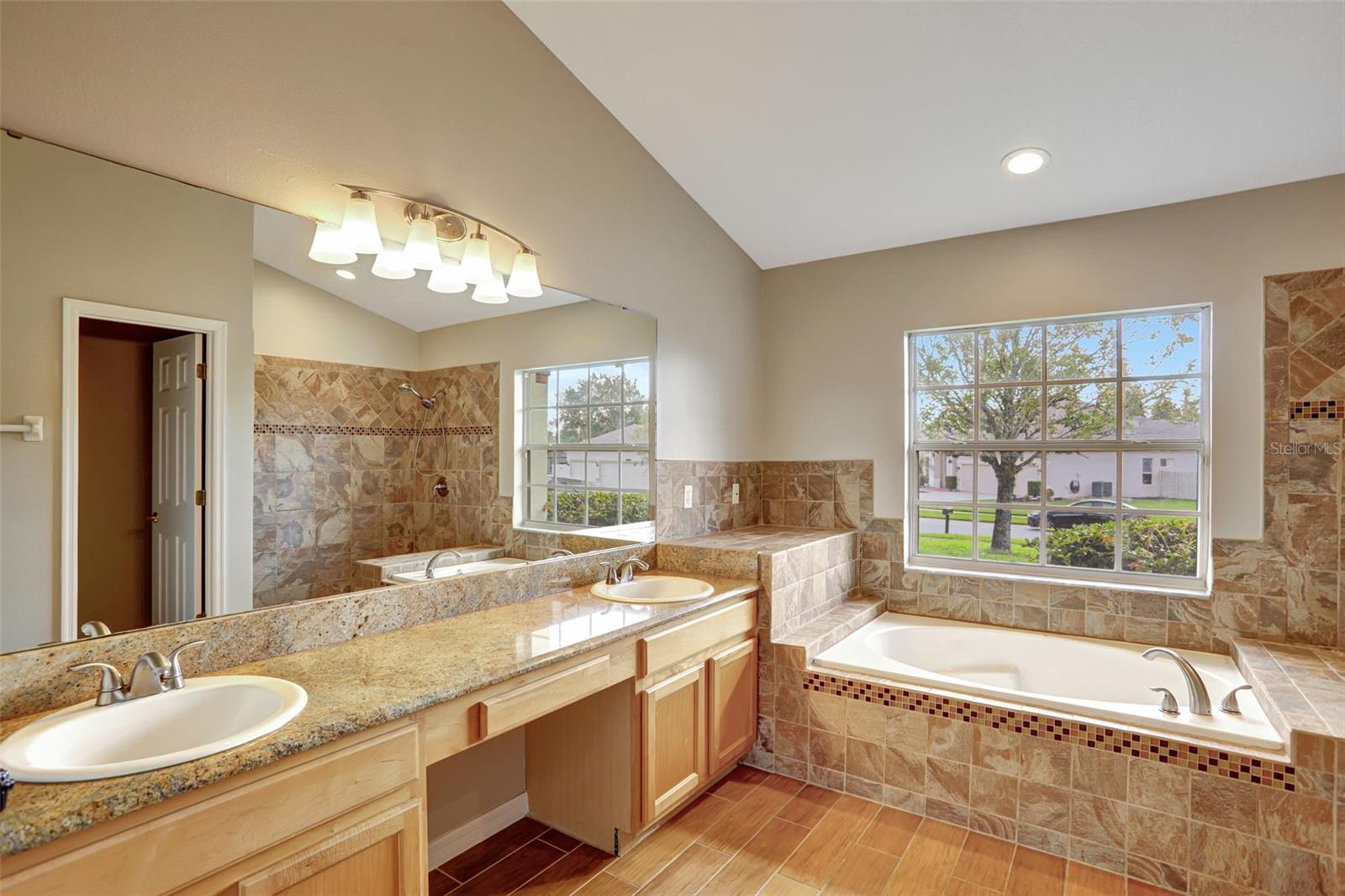 Image 4 of 50 For 2019 Wintermere Pointe Drive