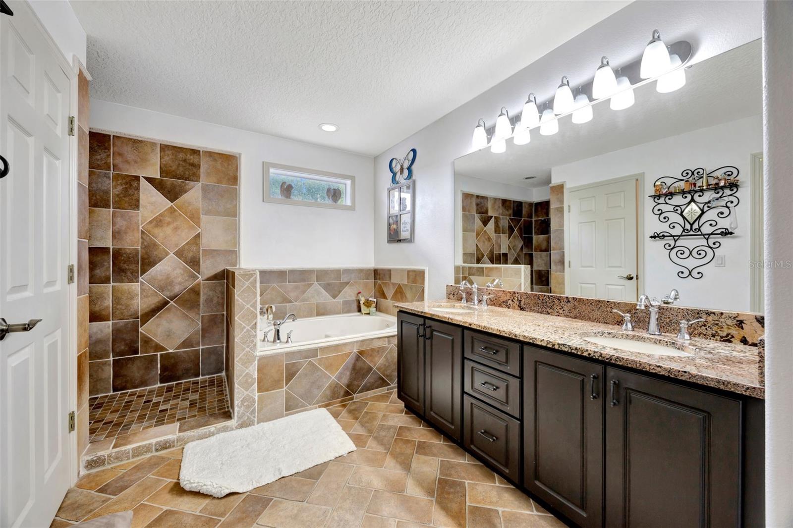 Image 30 of 65 For 14231 Sonco Avenue