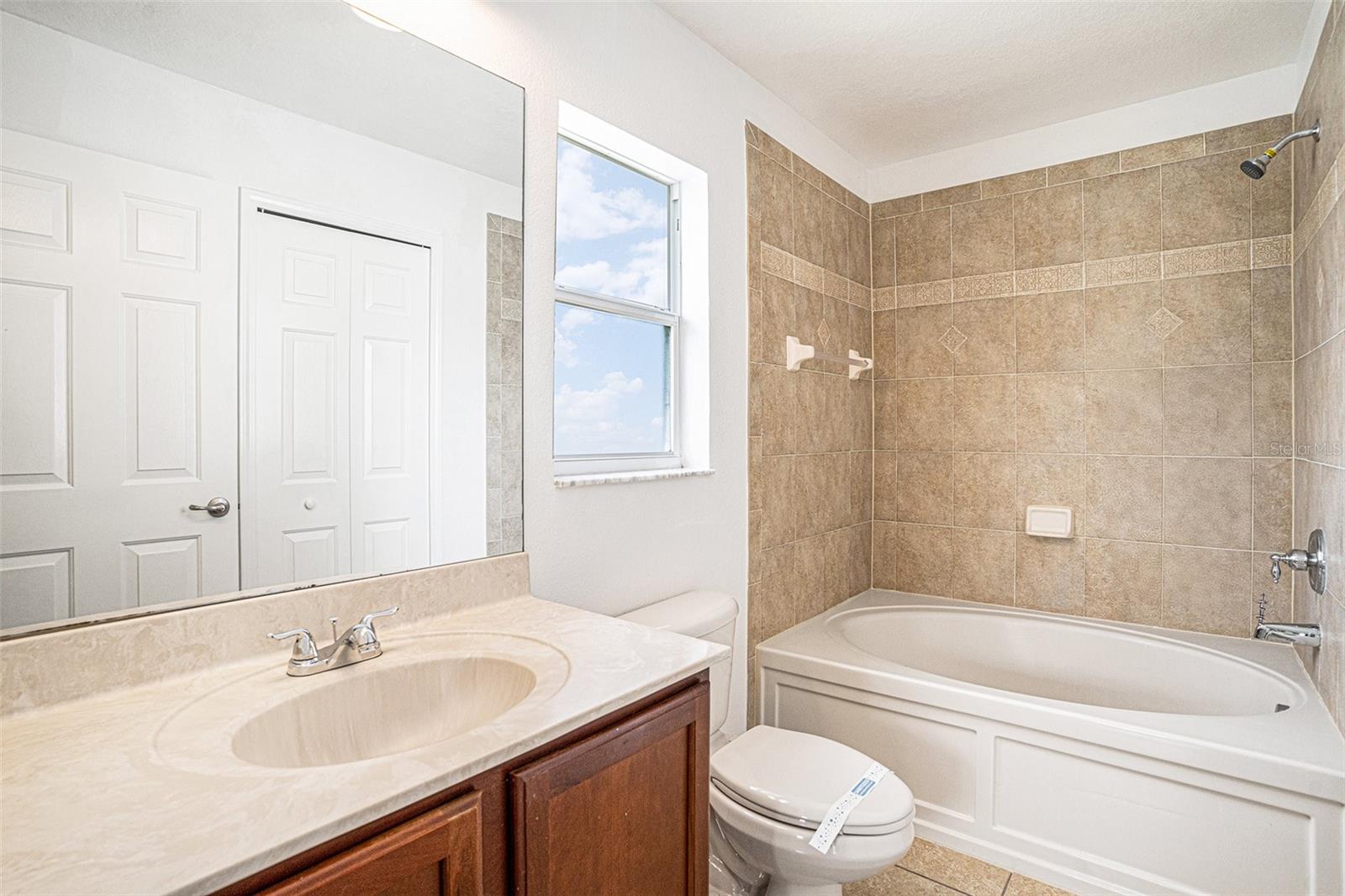 Image 10 of 15 For 3319 Thistledown Lane