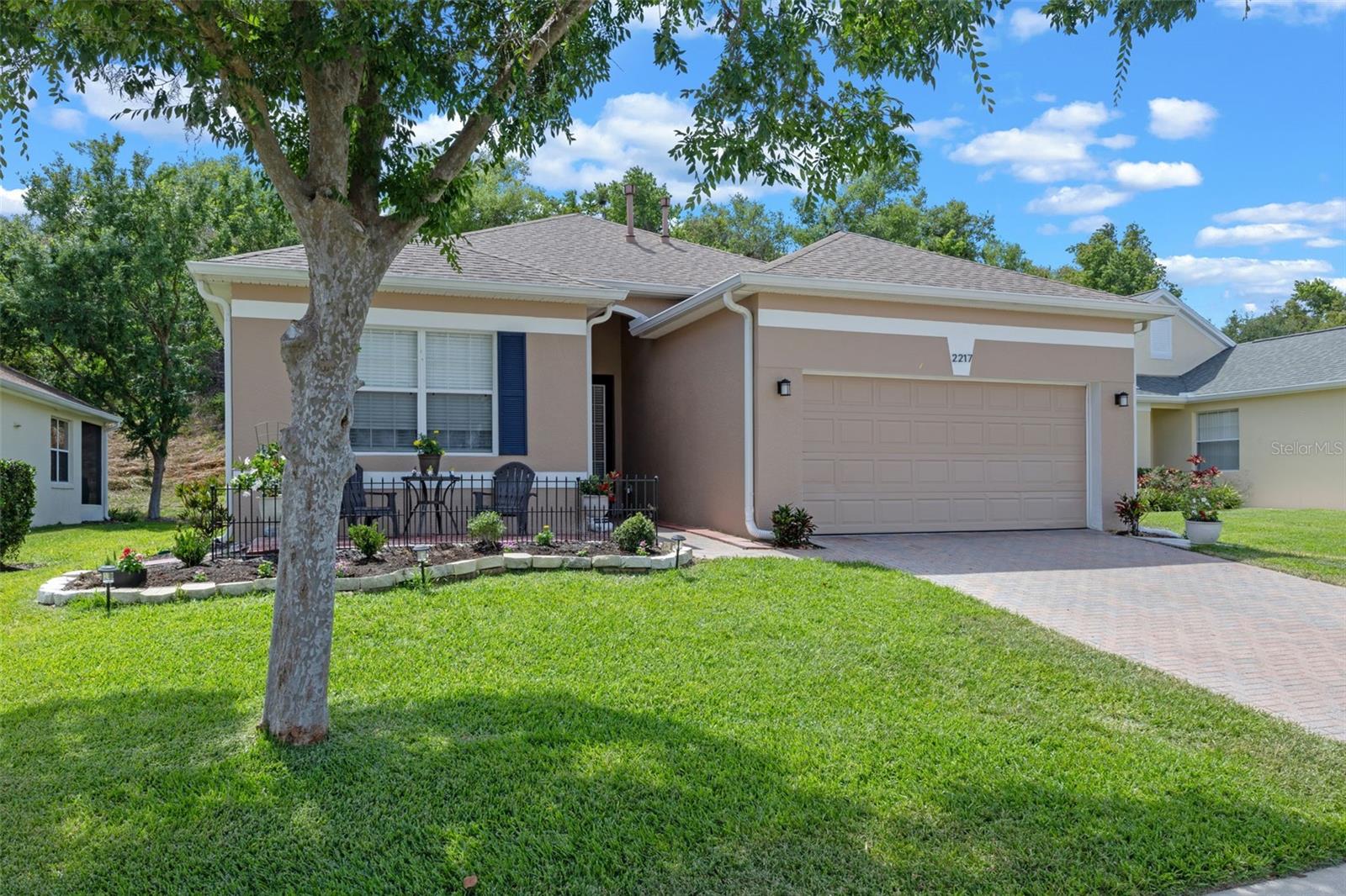 Image 2 of 31 For 2217 Caledonian Street