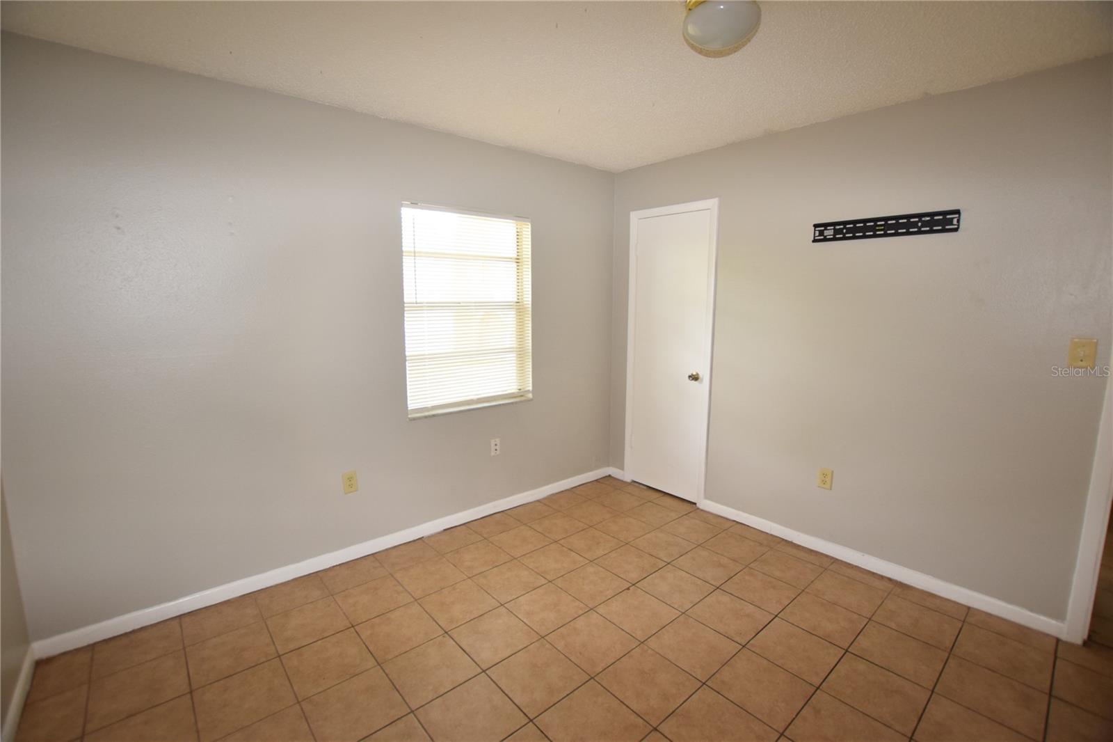Image 12 of 16 For 1803 Center Street 1