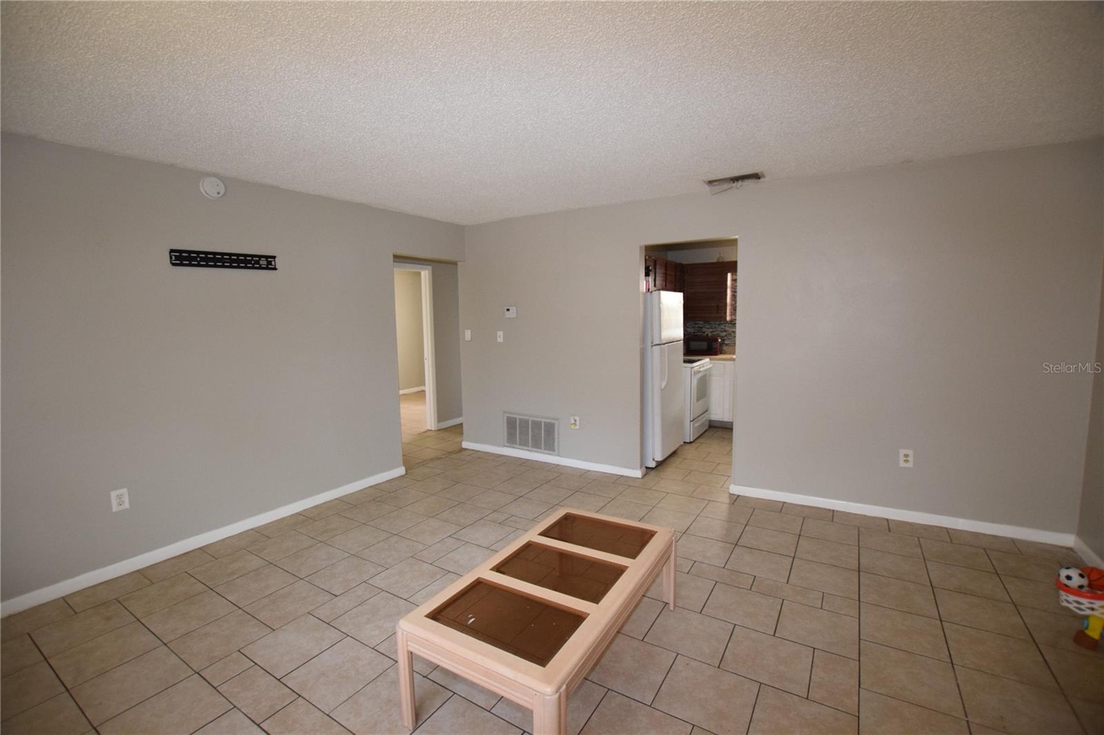 Image 7 of 16 For 1803 Center Street 1