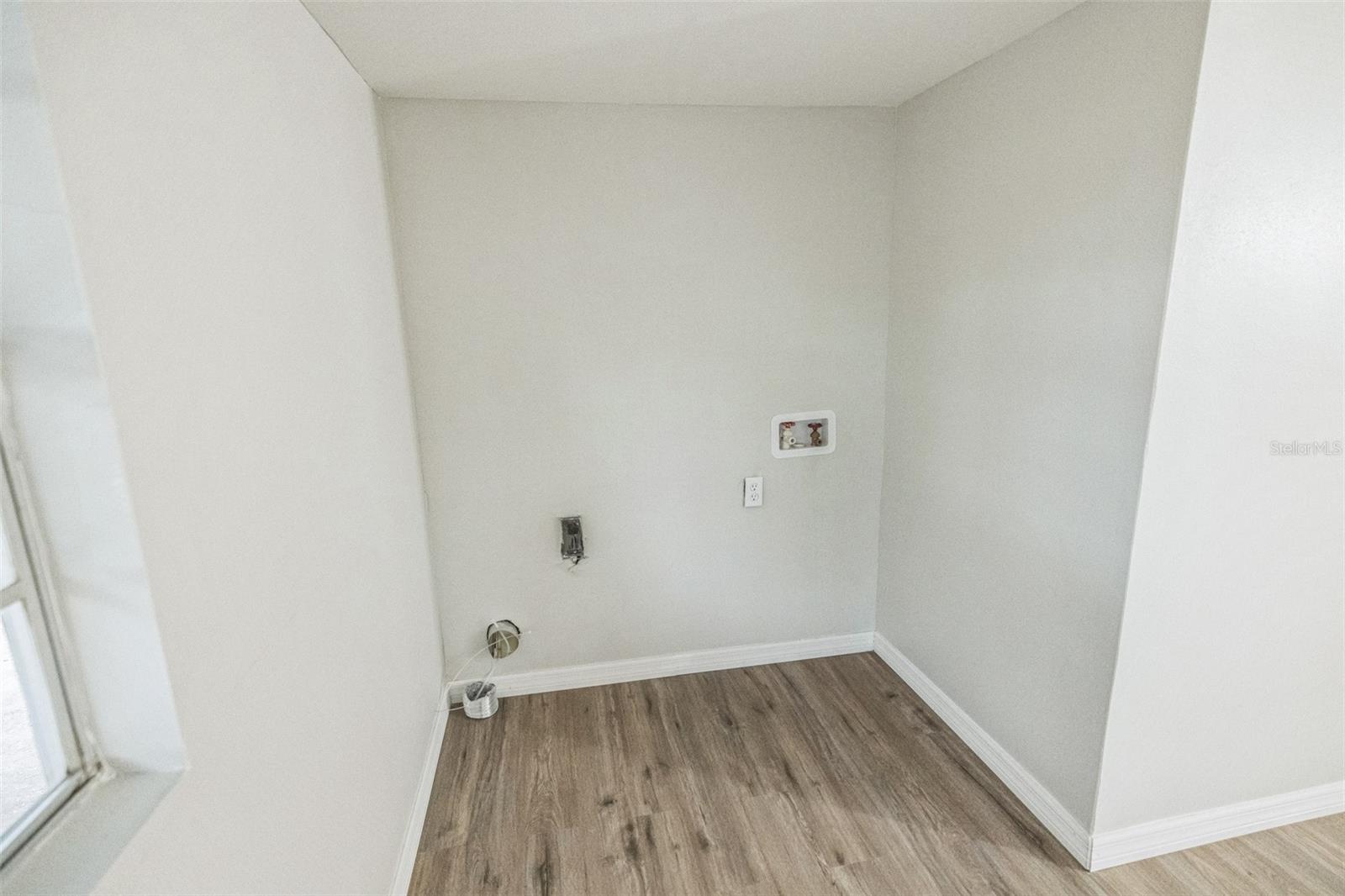 Image 19 of 23 For 6354 Hill Road