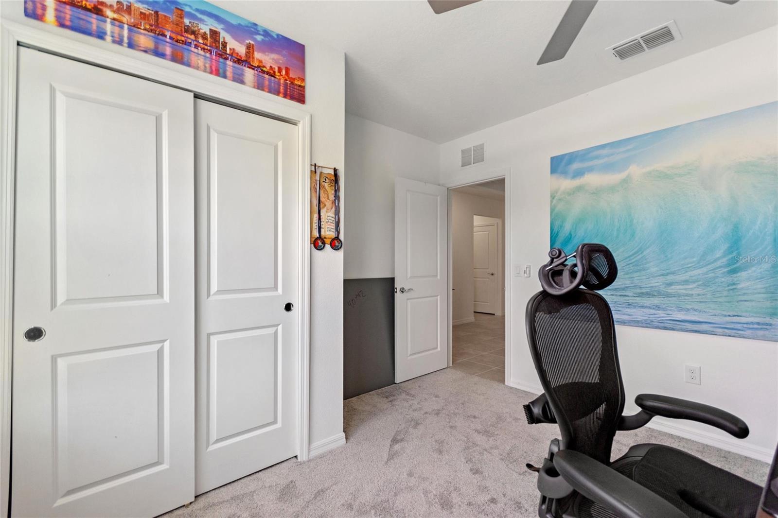 Image 17 of 39 For 423 Pine Tree Boulevard