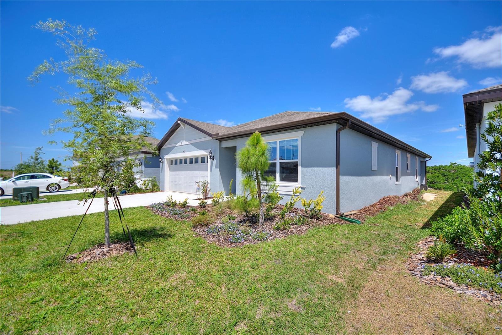 Image 3 of 39 For 423 Pine Tree Boulevard