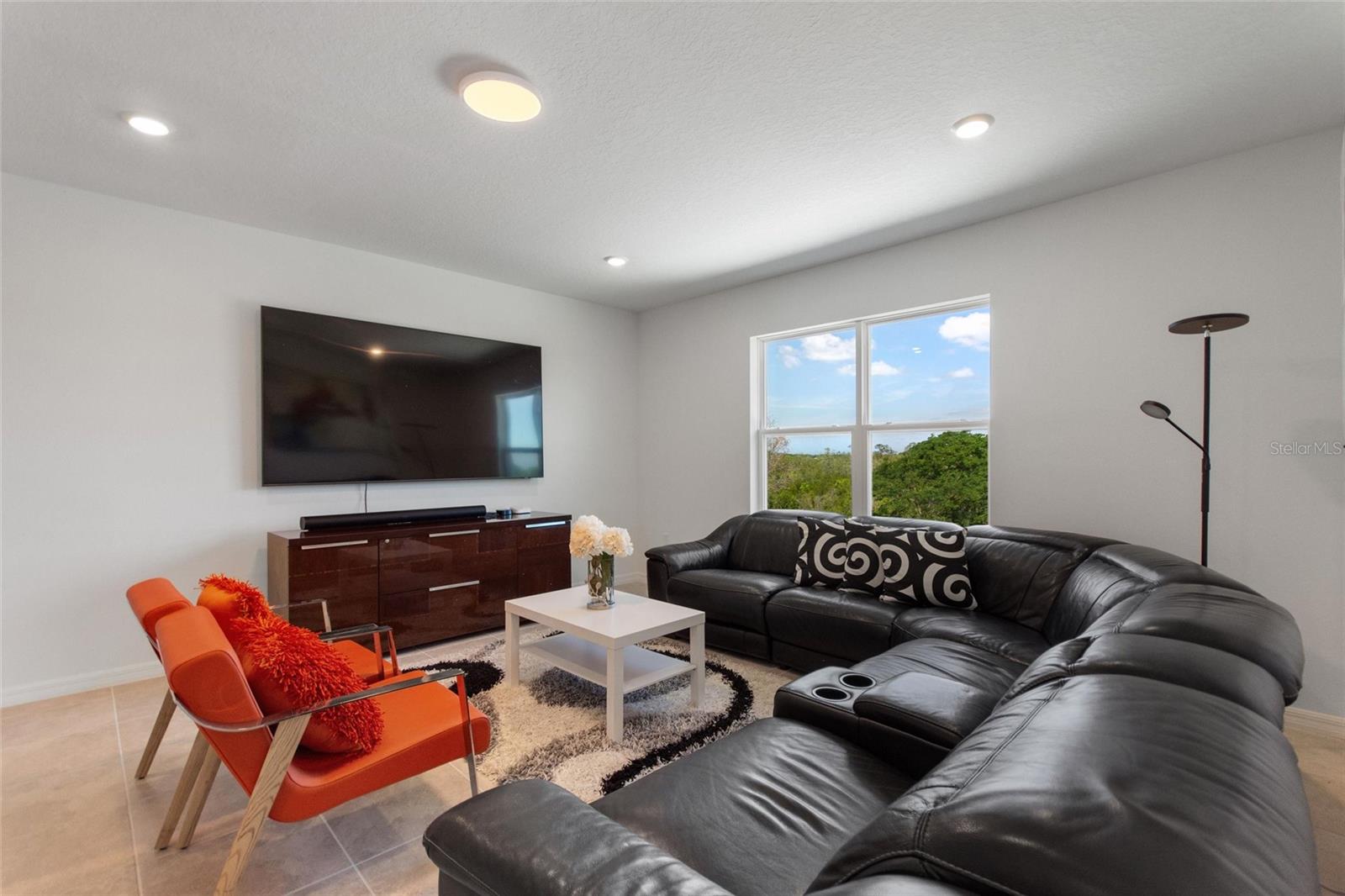 Image 32 of 39 For 423 Pine Tree Boulevard