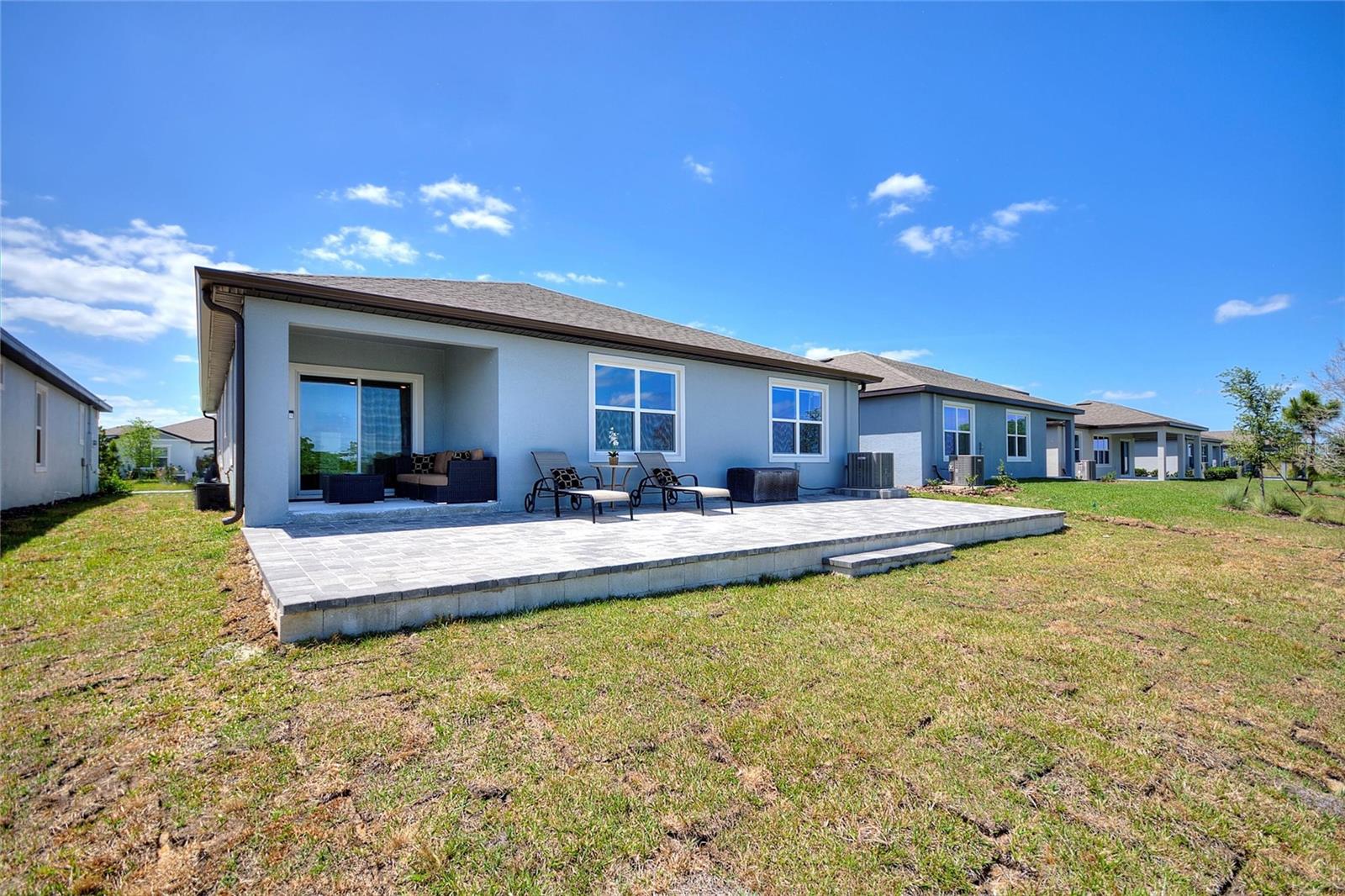 Image 4 of 39 For 423 Pine Tree Boulevard