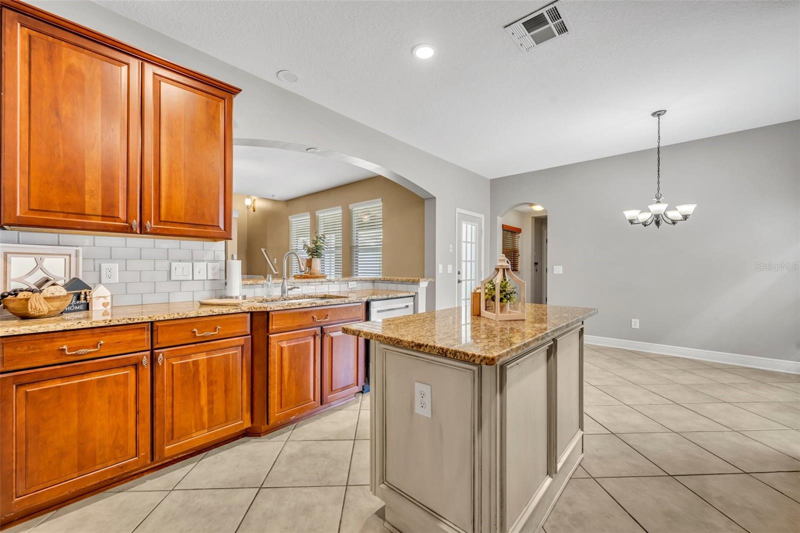 Image 29 of 72 For 13505 Phoenix Drive