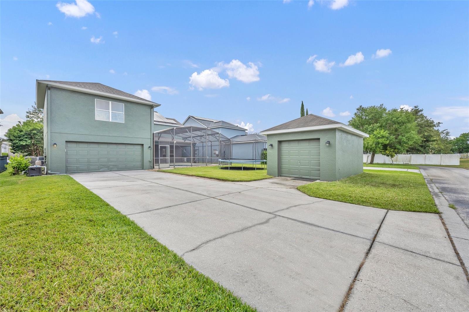Image 7 of 72 For 13505 Phoenix Drive
