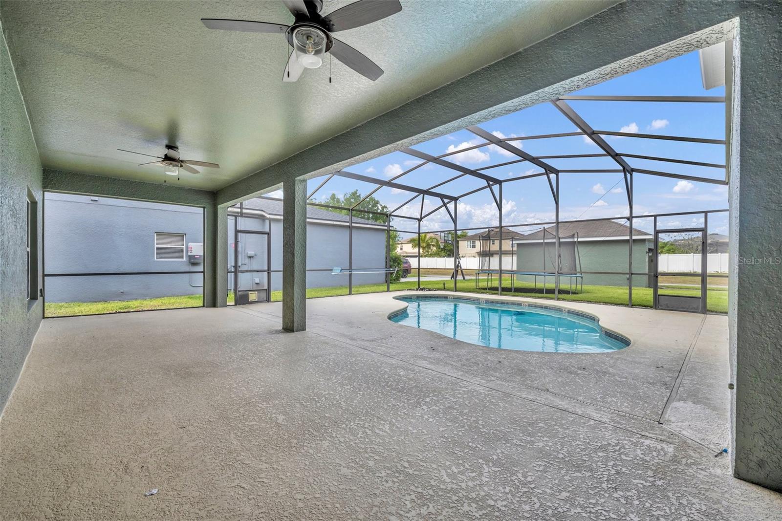 Image 8 of 72 For 13505 Phoenix Drive