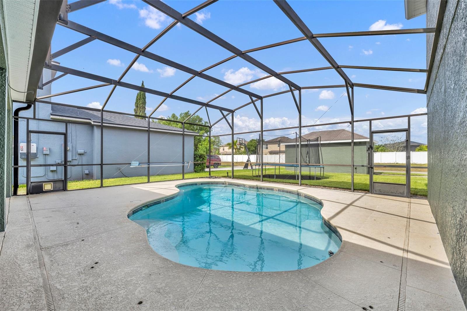 Image 9 of 72 For 13505 Phoenix Drive
