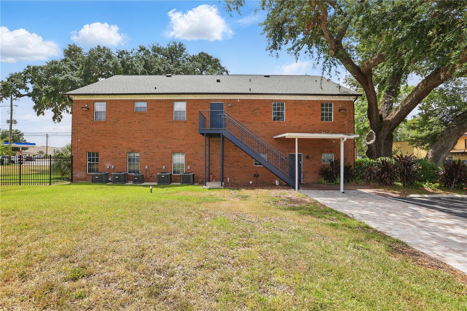Image 4 of 43 For 5639 Hansel Avenue