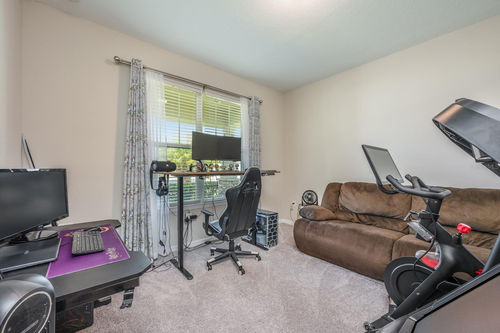 Image 18 of 28 For 2938 Bushmead Court