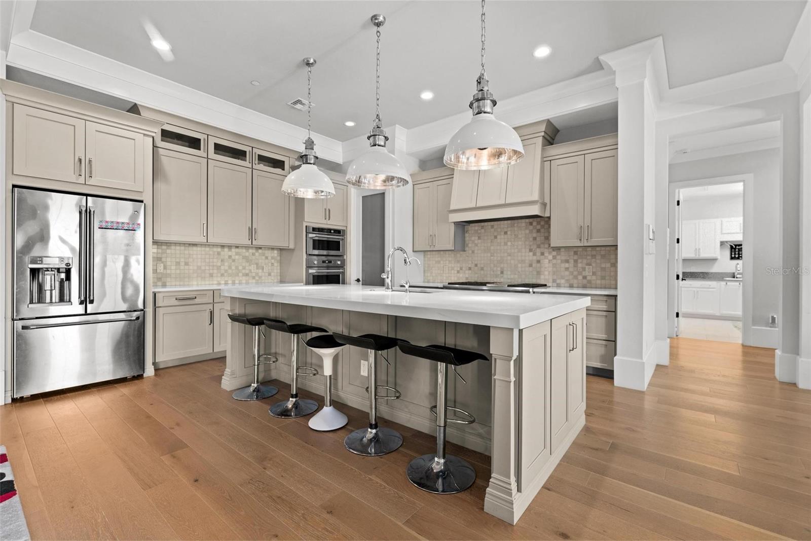 Image 3 of 81 For 1590 Harston Avenue