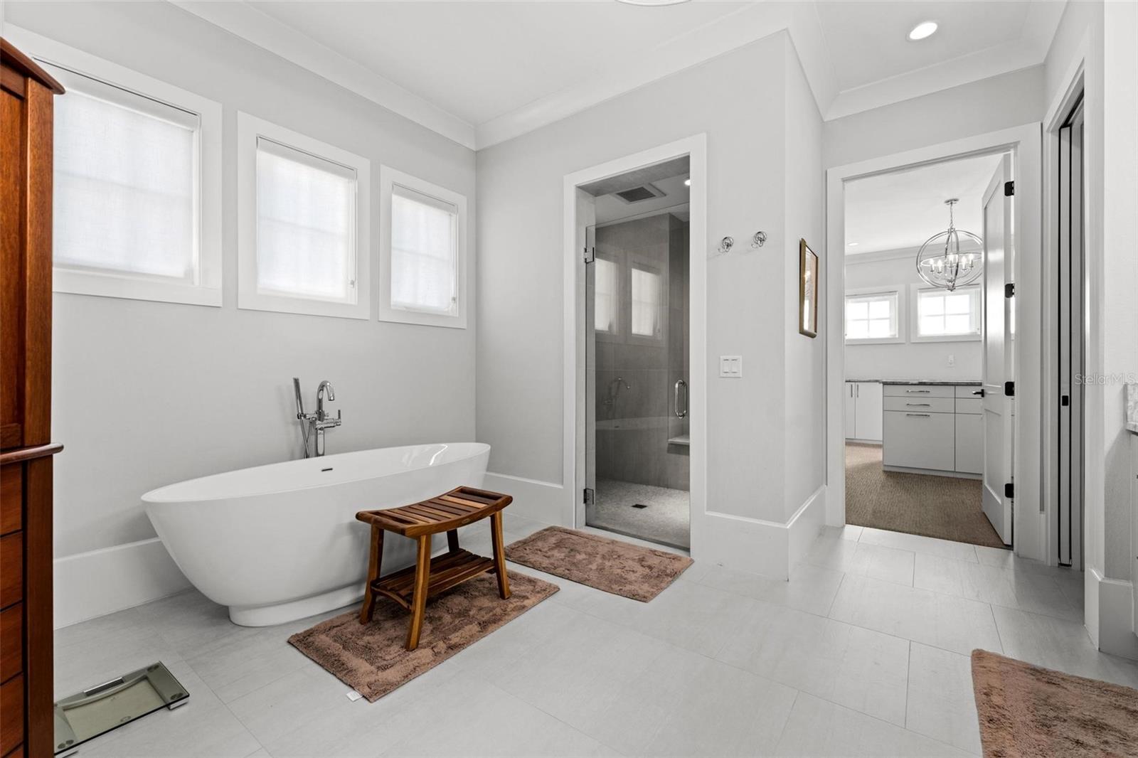 Image 31 of 81 For 1590 Harston Avenue