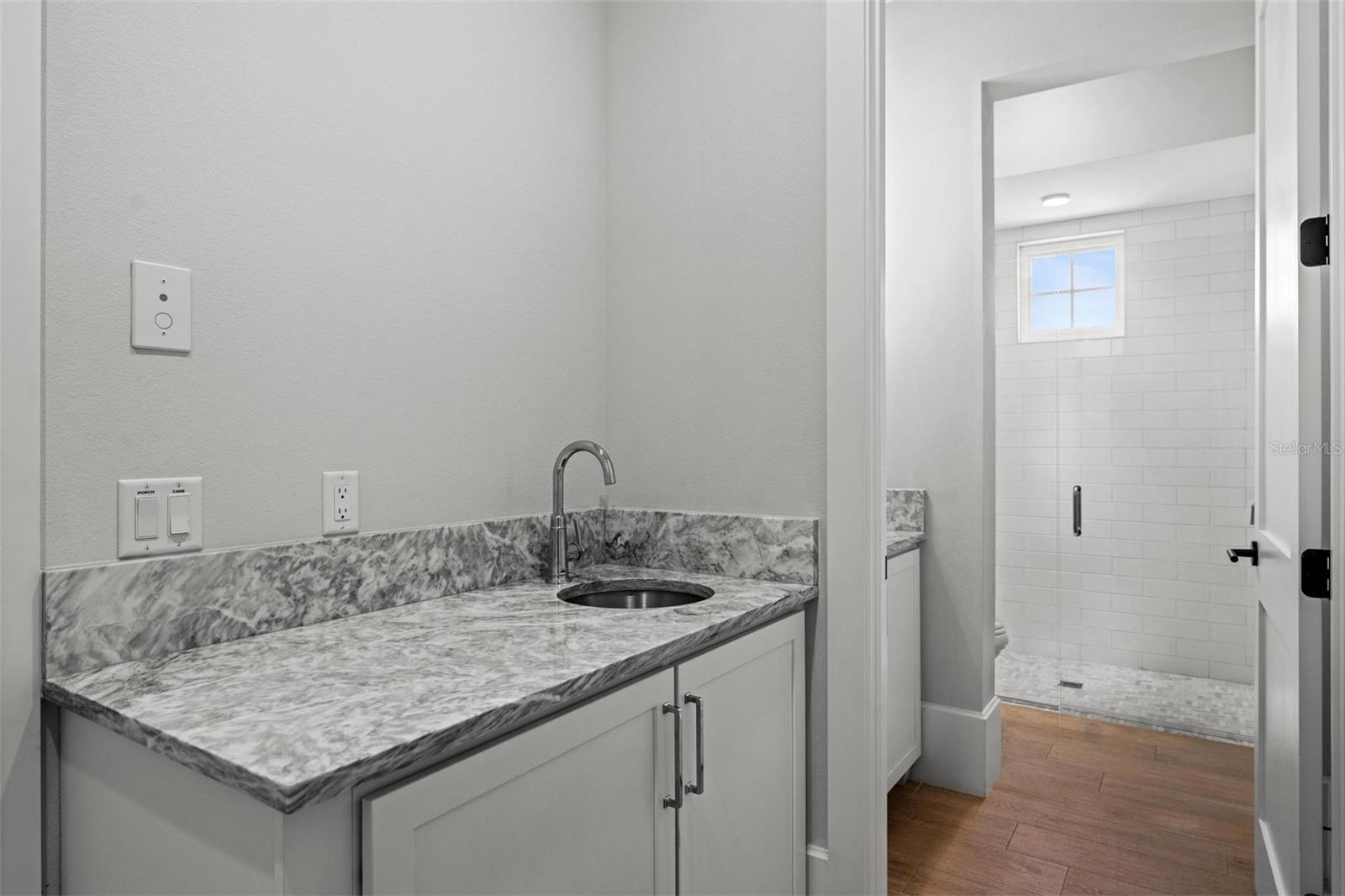 Image 40 of 81 For 1590 Harston Avenue