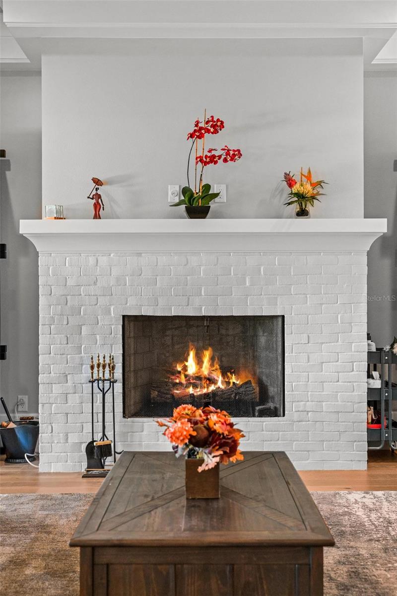 Image 9 of 81 For 1590 Harston Avenue