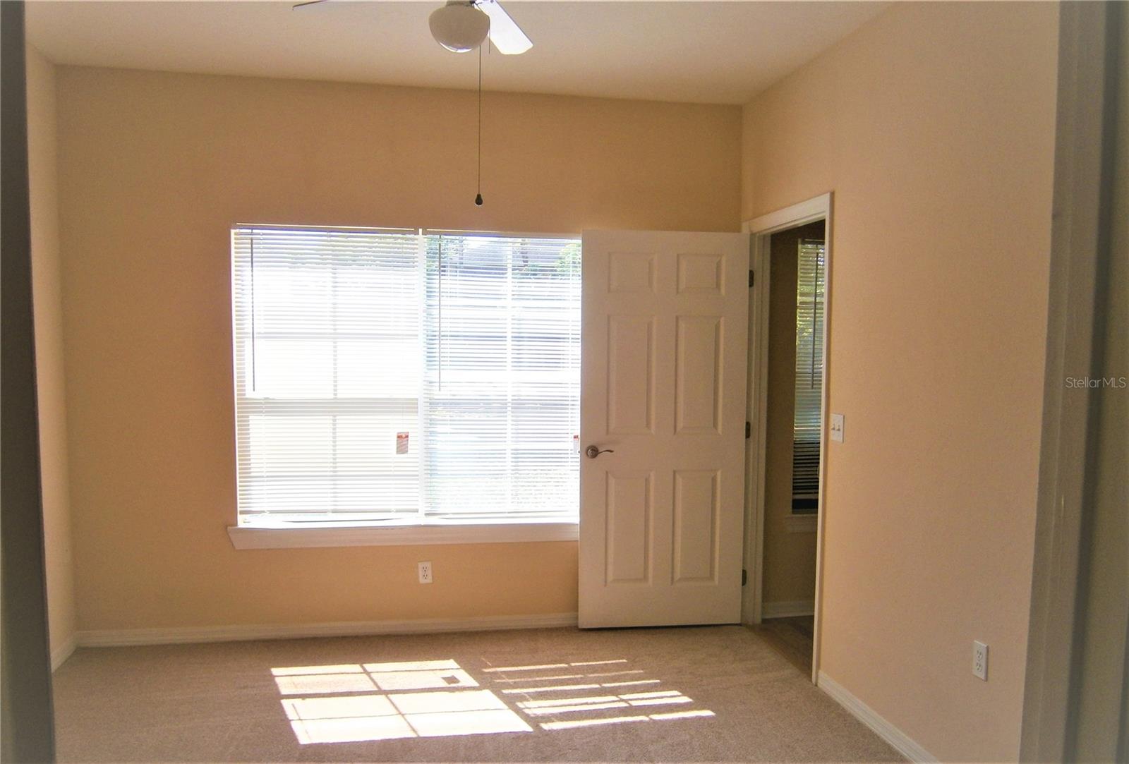 Image 4 of 9 For 2302 Midtown Terrace 1216