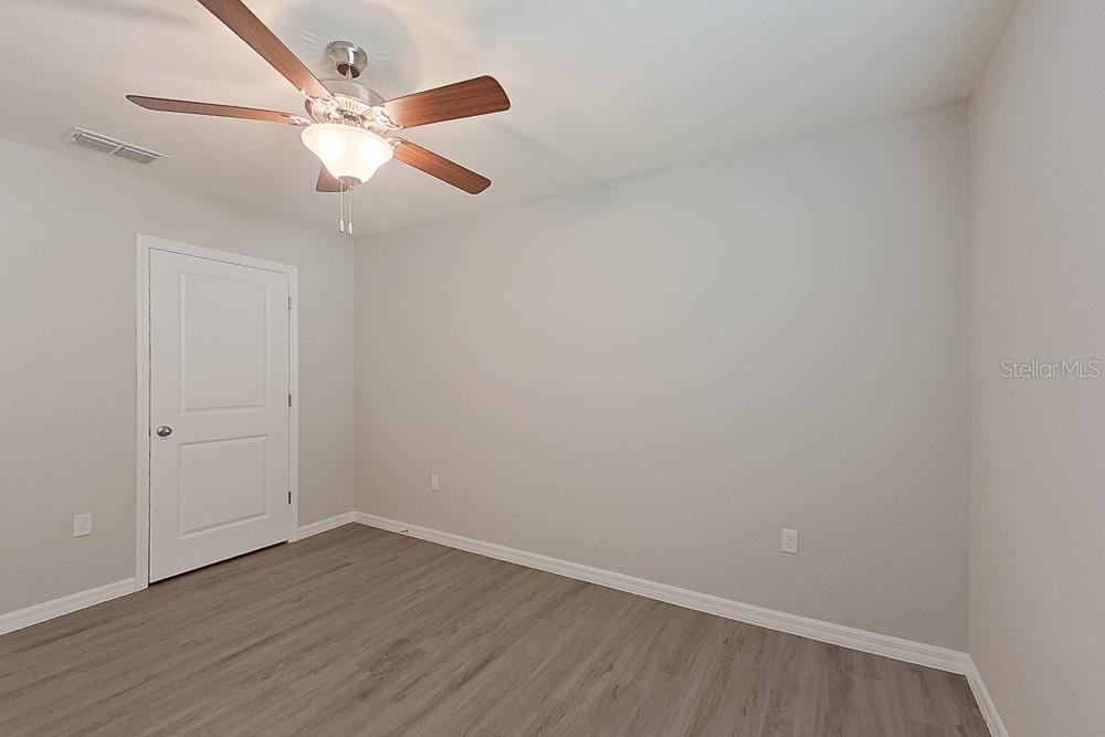 Image 12 of 21 For 8614 43rd Terrace