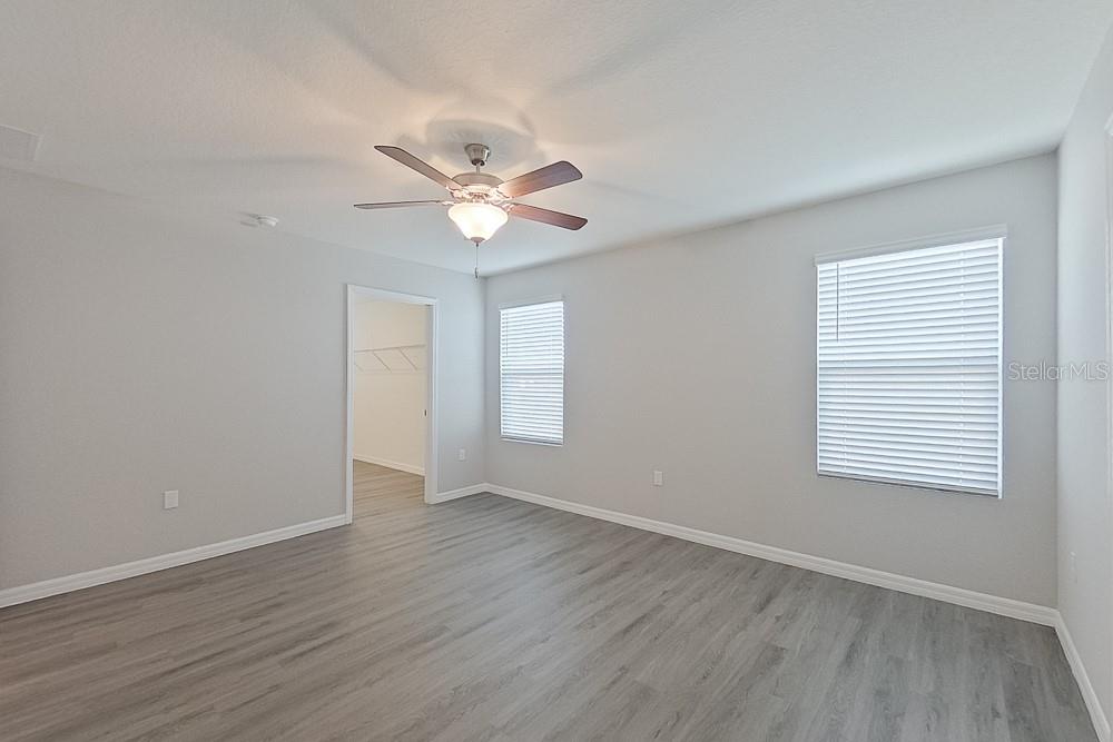 Image 16 of 21 For 8614 43rd Terrace