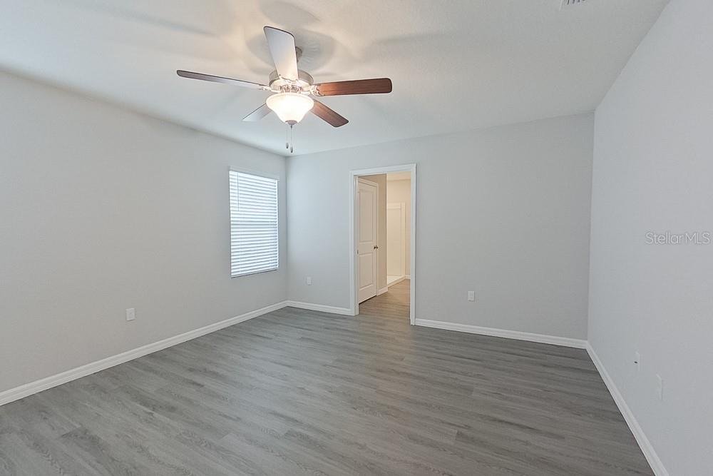 Image 17 of 21 For 8614 43rd Terrace
