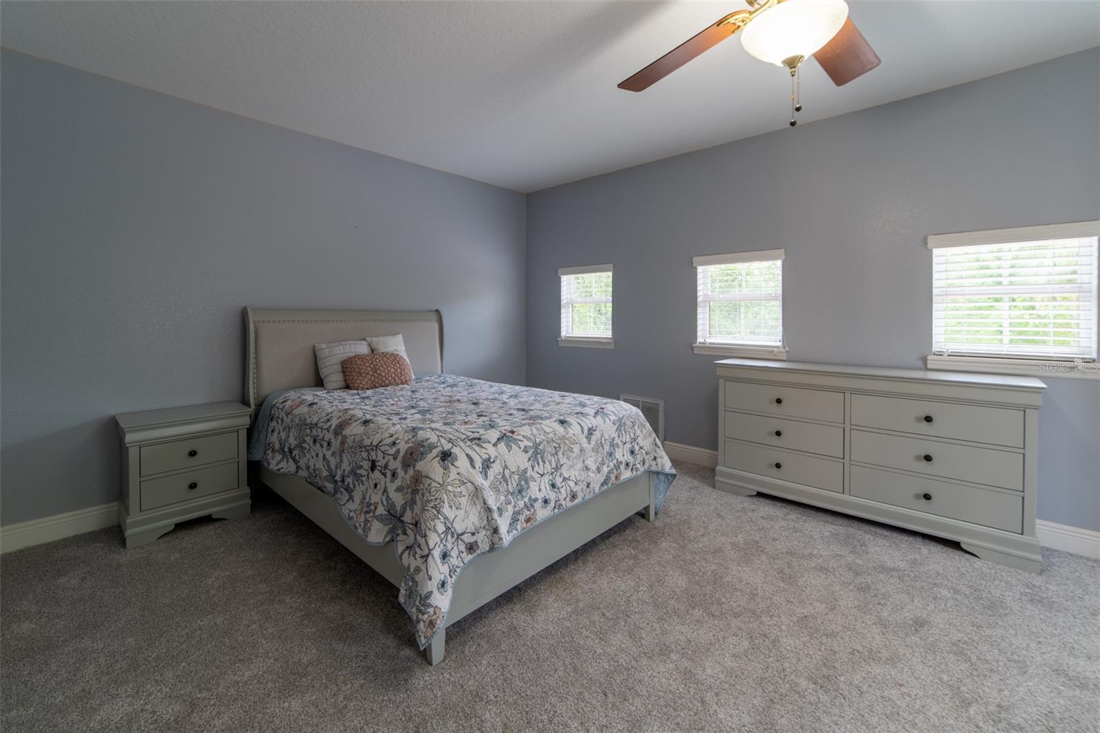 Image 29 of 60 For 3437 Coronet Avenue