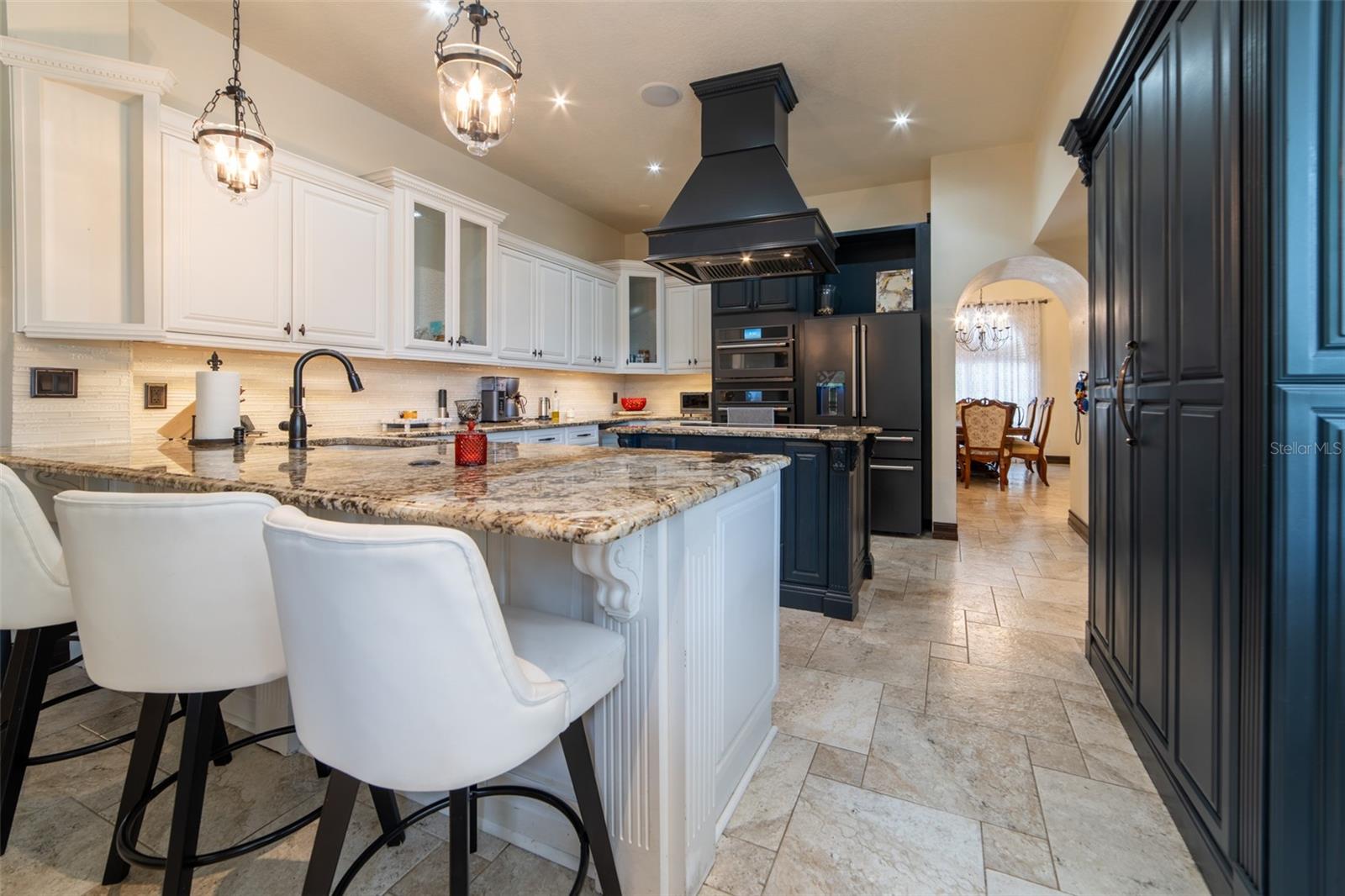 Image 41 of 60 For 3437 Coronet Avenue