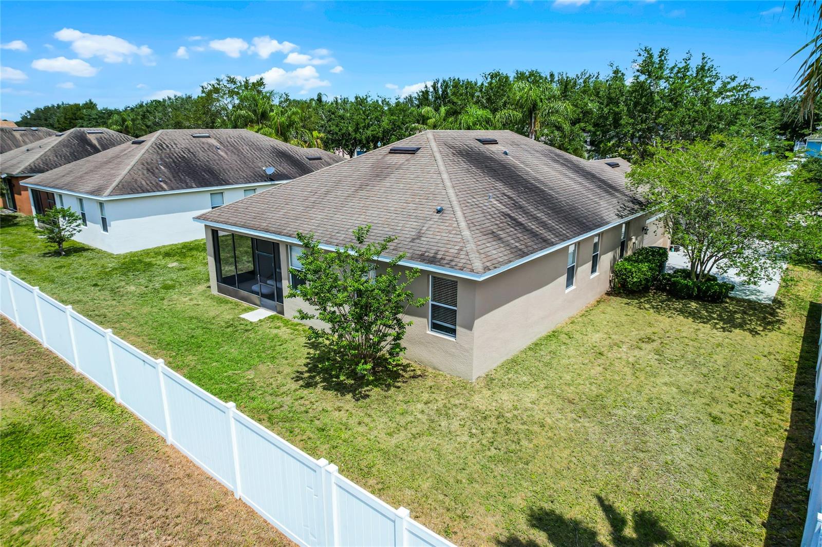Image 36 of 43 For 2024 Beardsley Drive