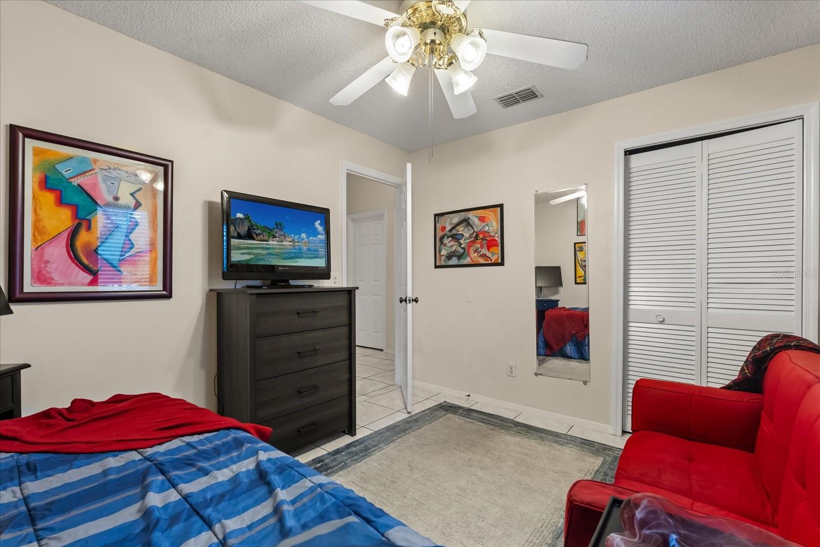 Image 18 of 31 For 7951 Chediston Circle