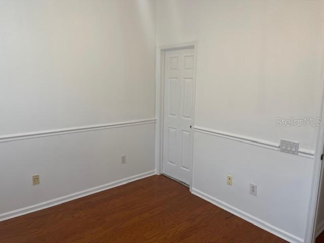 Image 13 of 19 For 915 Vineland Place