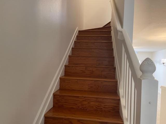Image 18 of 19 For 915 Vineland Place