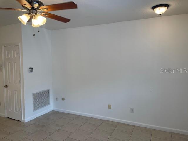 Image 3 of 19 For 915 Vineland Place