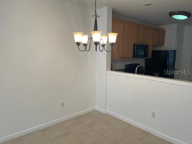 Image 5 of 19 For 915 Vineland Place