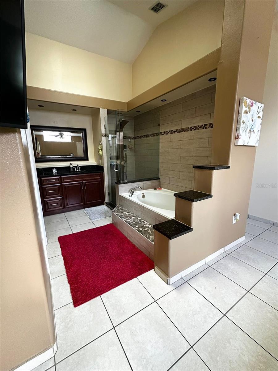 Image 7 of 28 For 2108 Shannon Lakes Boulevard