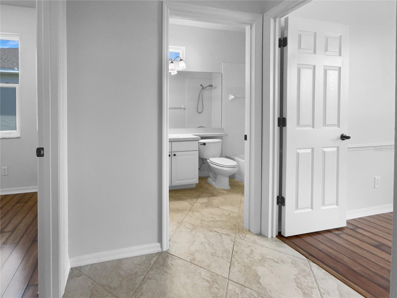 Image 11 of 27 For 6370 Sturbridge Court